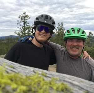 Meet your Posher, Carlos